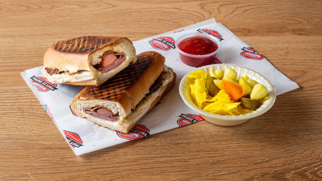 טוסט-פלוס-נקנקיה - טוסטנקניק אשדוד - טוסט גן העיר